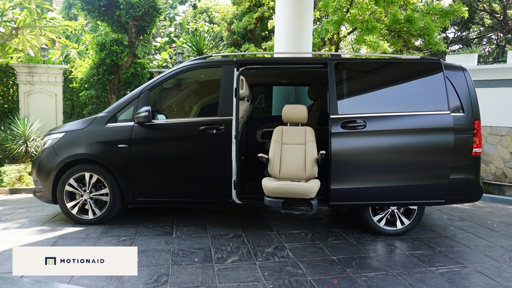 mercedes benz welcab indonesia (5)