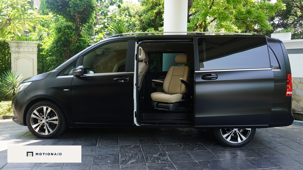 mercedes benz welcab indonesia (9)